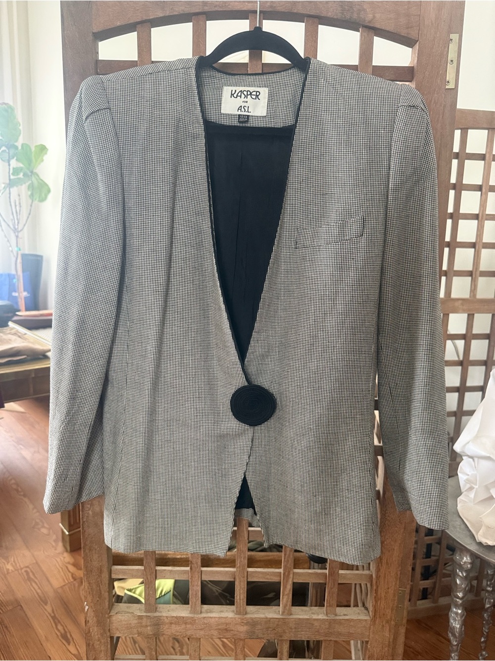 Kasper women’s Gray Houndstooth Blazer
